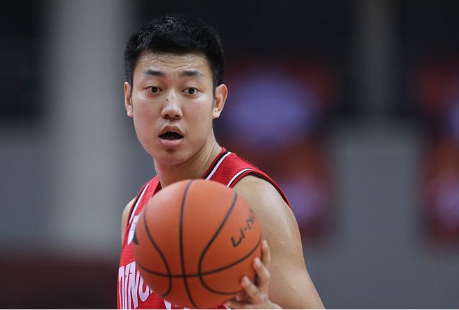 包含CBA常规赛今晚走向成谜，菲尼克斯太阳状态回暖，球迷炸锅，阵容厚度经受考验的词条