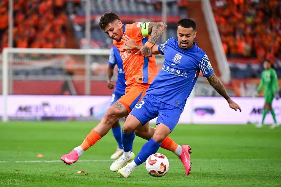 今晨欧超杯焦点战；上海申花刷新队史纪录；气氛紧张；身体对抗强度拉满的简单介绍-多米登录入口